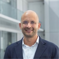 Justus Kienert Email