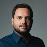 Douglas Oliveira Email