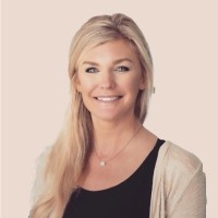 Elizabeth Lucas Email & Phone Number