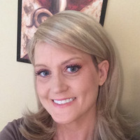 Younique Products Employee Jay Beth's profile photo