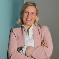 AVERY ZWECKFORM GmbH Employee Claudia Lioumbas's profile photo