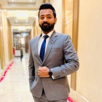 OakNorth Employee Mohit Puri's profile photo