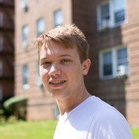 Sully.ai Employee Alex Zuckut's profile photo
