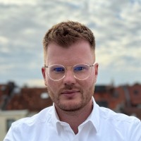Alexander Ahrens Email