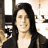 Leanne Arnold Email & Phone Number