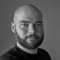 MacIej Wozniak Email