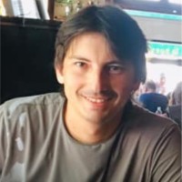 Sun Centre USA Inc. Employee Lucas Burgar's profile photo
