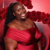 VStock Transfer Employee Alisha Noble's profile photo