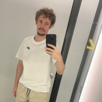 Daniel Delvecchio Email
