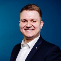 Daniel Nienhues Email