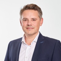 Robin Schmeisser Email