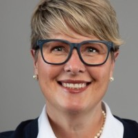 Team Price Real Estate Employee Stacy Morales's profile photo