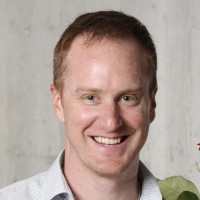 Jürg Egger Email