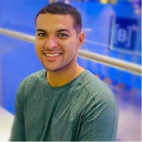Vinicius Lucena Email