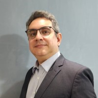 Claudio Moraes Email