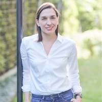 Juliana Mejía Email & Phone Number