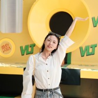 Flora Luo Email