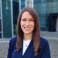 Julia König Email