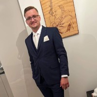 Karol Placzek Email