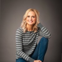 Sarah Evans Email & Phone Number