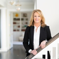 Pati Holmes Email & Phone Number