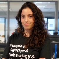 Mariana de Paula Email
