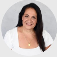 Einav Adi-Stern Email