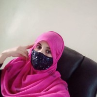 Madiha Khalaq Email