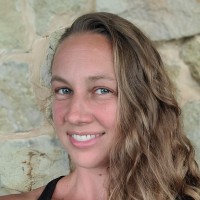Encinal Nursery Employee Lindsay Tyson's profile photo