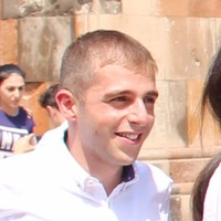 Harutyun Umrshatyan Email