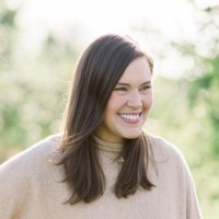 Decorator's Warehouse Employee Nicole Gentry's profile photo