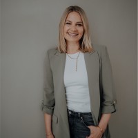 Julia Schlaucher Email
