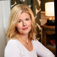 Molly Knight Email & Phone Number