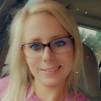 Royal Engineered Composites Employee Linzzy Ellebrecht's profile photo