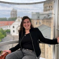 Esma Berkenheide Email