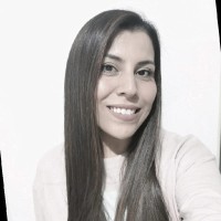 Carolina Leal Email