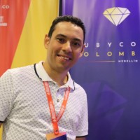 Smile.io Employee Ely Alvarado's profile photo