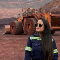 Komatsu do Brasil Ltda Employee Mariana Veloso's profile photo