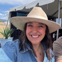 Alexa Robb Email
