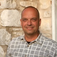 Maros Hana Email & Phone Number