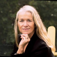 Bar Harbor Bank & Trust Employee Lili Hayes's profile photo
