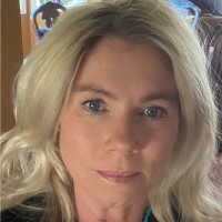 ARES LLC Employee Tina Seberg's profile photo