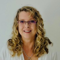 Lisa Binns Email