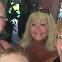 Stein Mart Employee Roxie Smith's profile photo