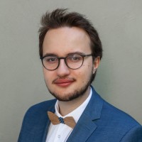 Samuel Tóth Email