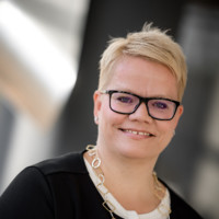 Gesine Hansel Email