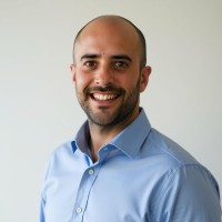 Albert Rubira Viana Email