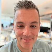 Email e telefono di Dean Talanehzar