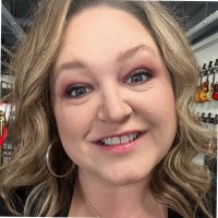 Jessica Holtzscher Email & Phone Number