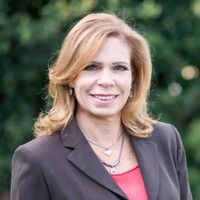 Laurie Calderon Email & Phone Number